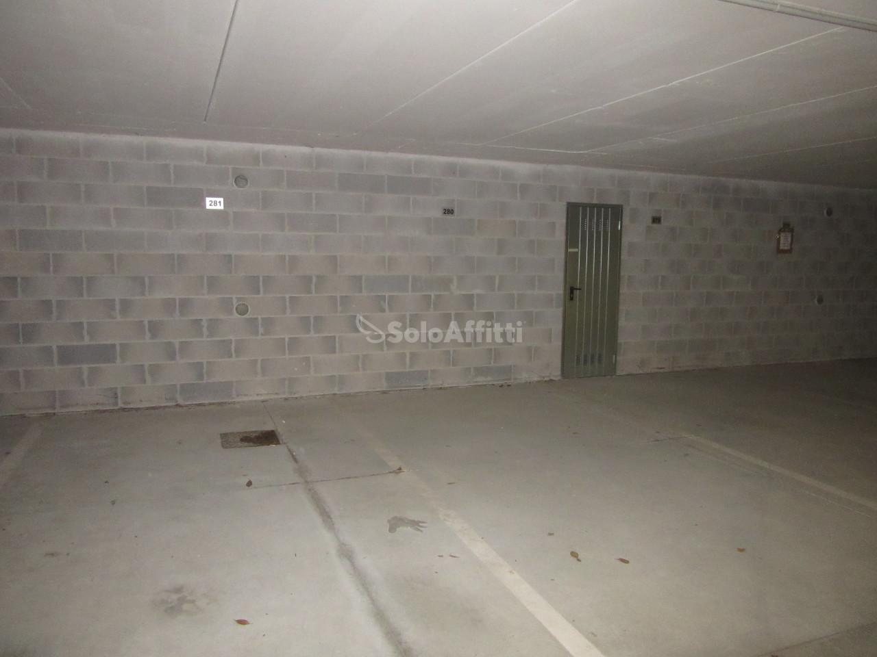 Affitto Garage , Sesto Fiorentino foto