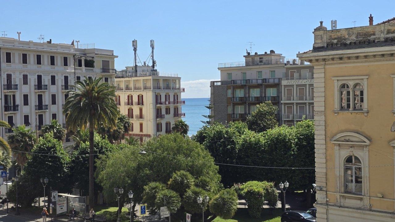 Vendita Bivani, Alassio foto