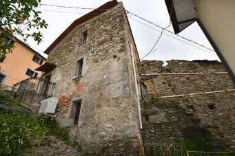 Vendita Trivani, Luni Vendita Trivani, Luni