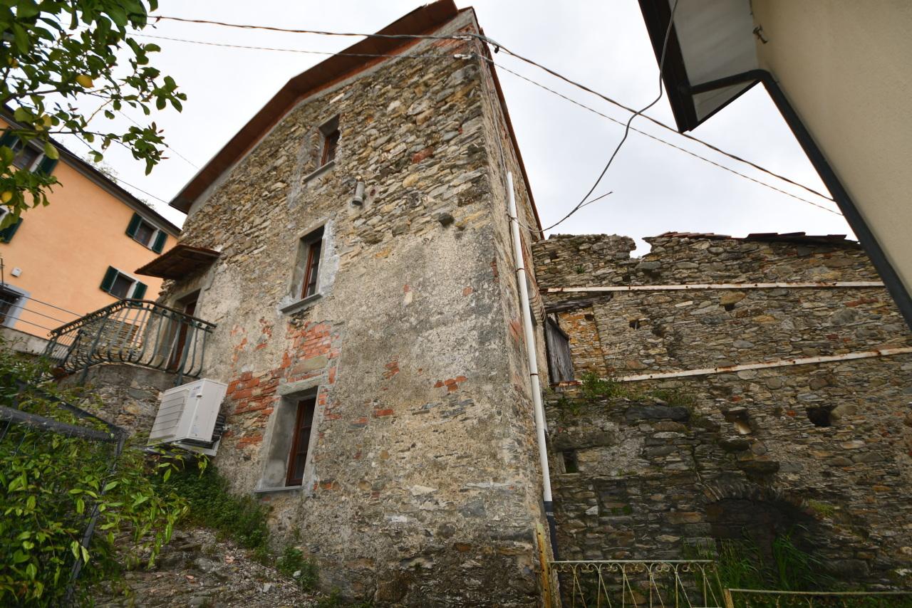 Vendita Trivani, Luni foto