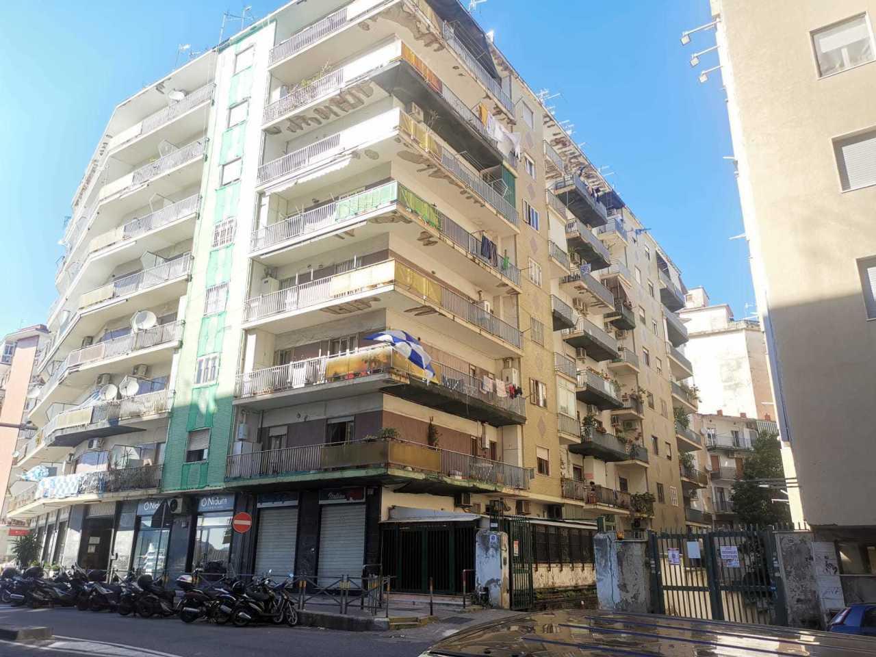 Vendita Monovano, Napoli foto