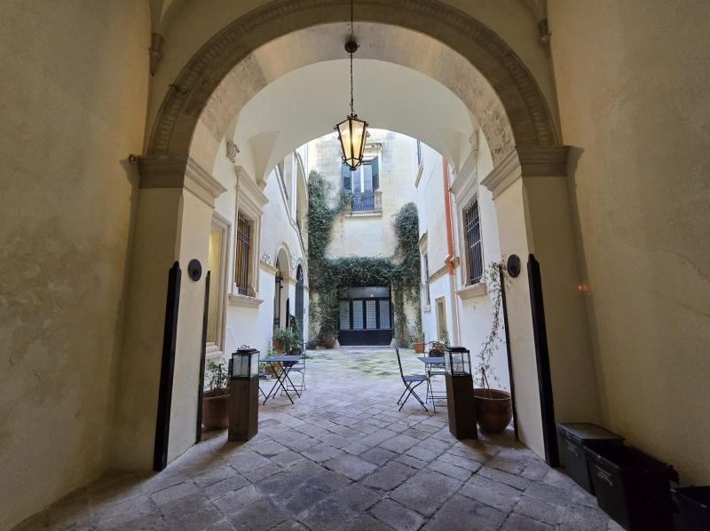 Vendita Stabile/Palazzo, Lecce foto