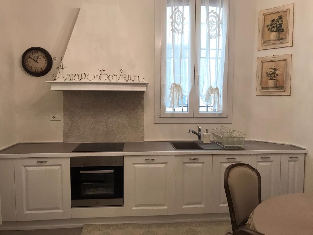 Vendita Bivani, Bologna foto