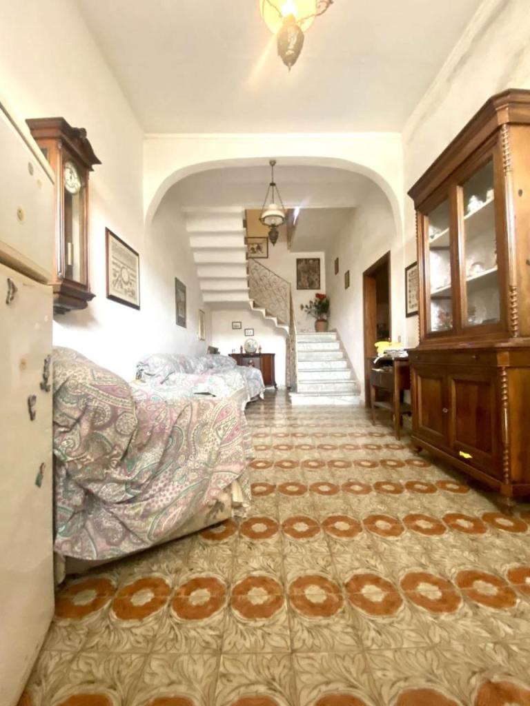 Vendita Multivani, Carrara foto