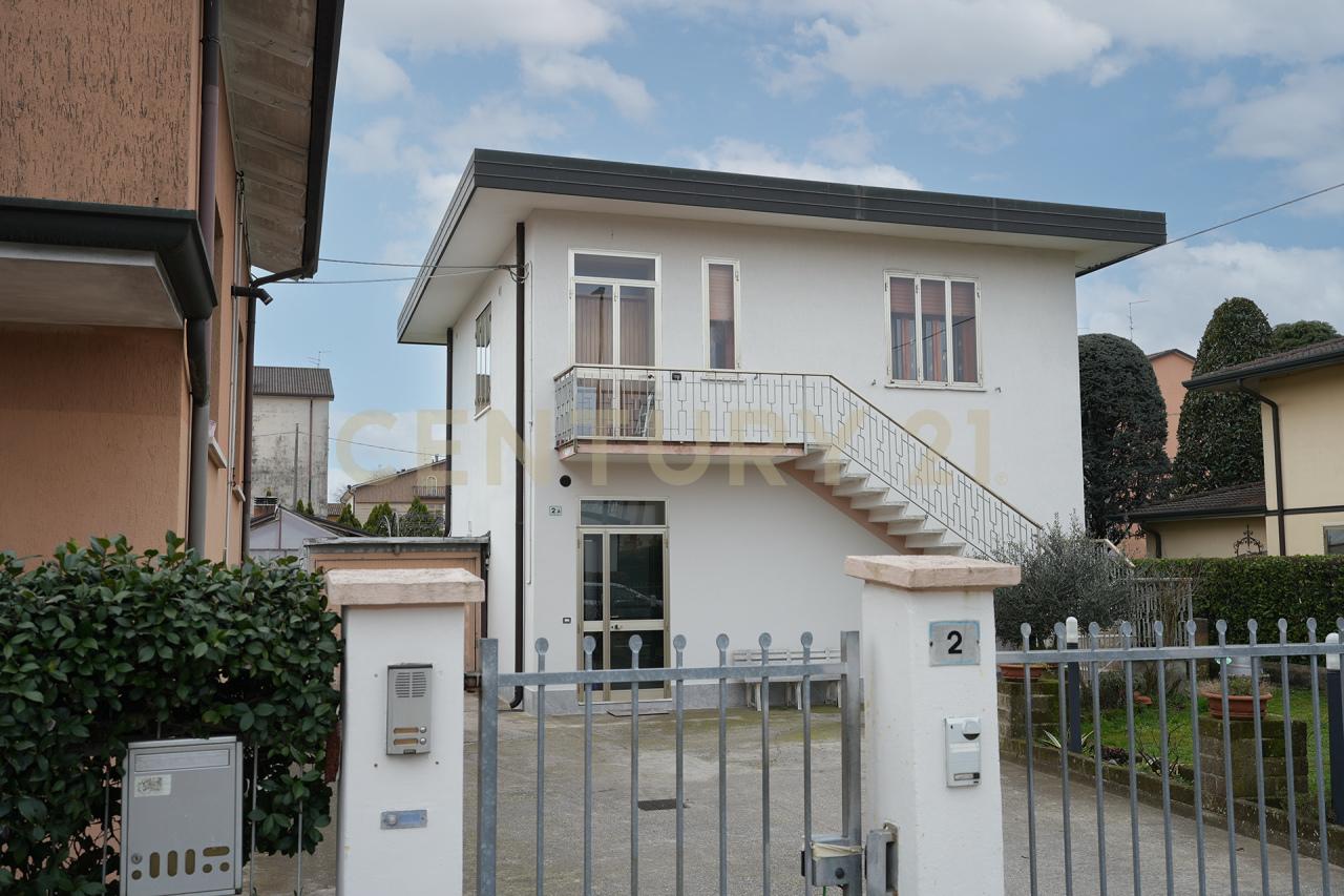 Vendita Pentavani, Cerea foto