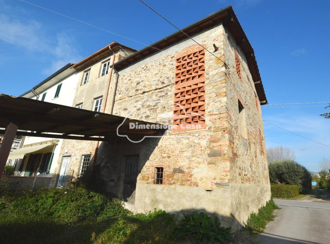 Vendita Casa indipendente, Lucca foto