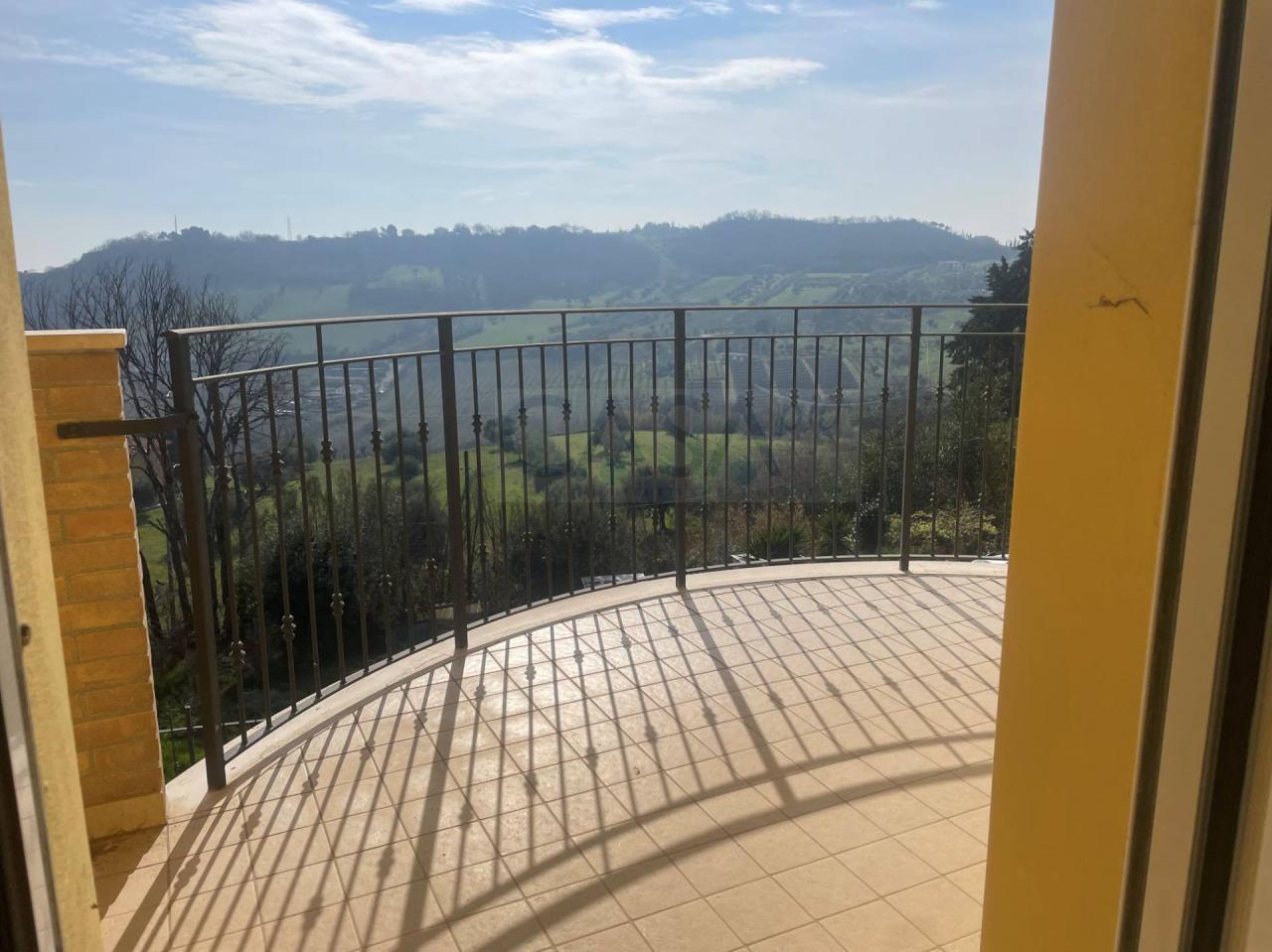 Vendita Appartamento, Colonnella foto