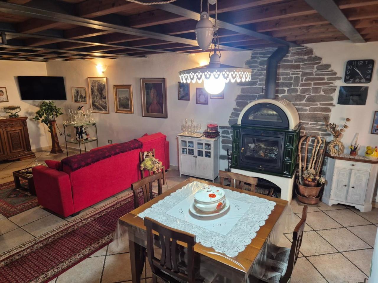 Vendita Trivani, Luni foto