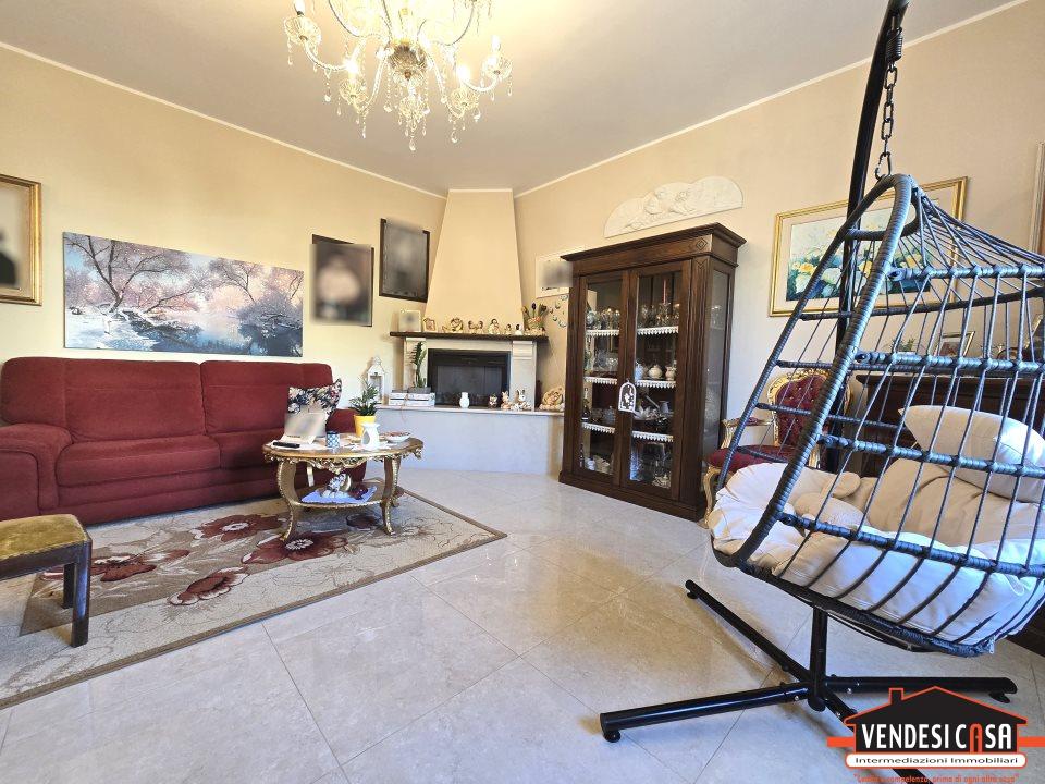 Vendita Casa indipendente, Adelfia foto