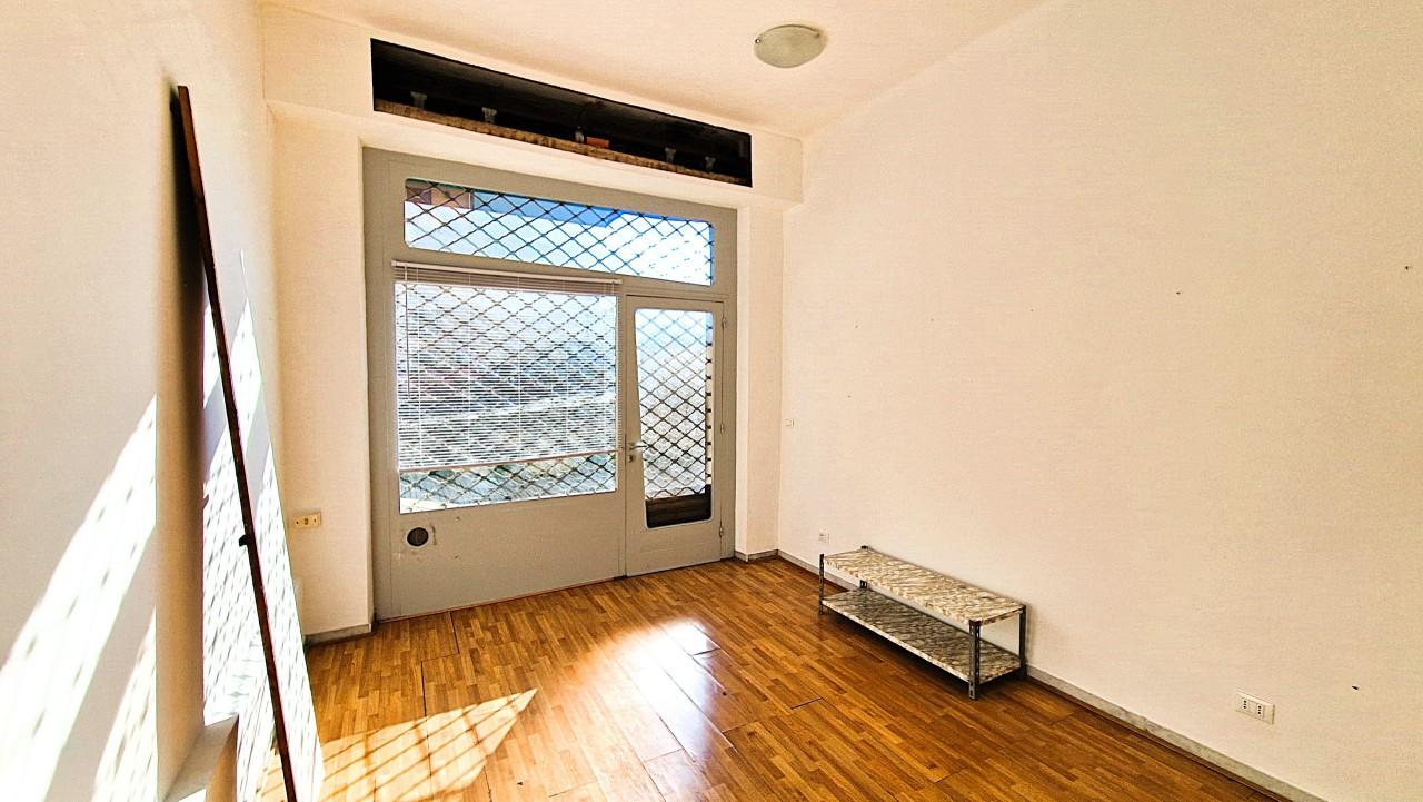 Vendita Bivani, Genova foto