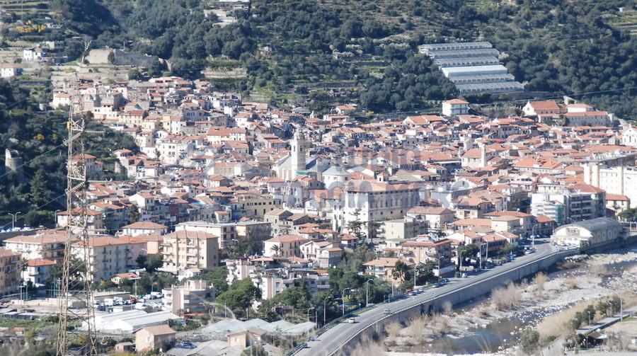 Vendita Monovano, Taggia foto