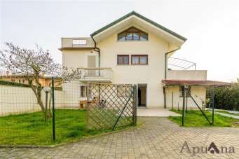 Vendita Villa, Montignoso Vendita Villa, Montignoso