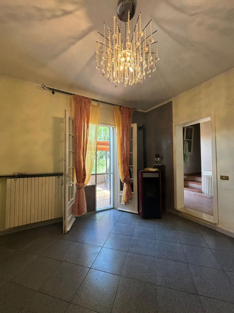 Vendita Pentavani, Fornovo di Taro foto