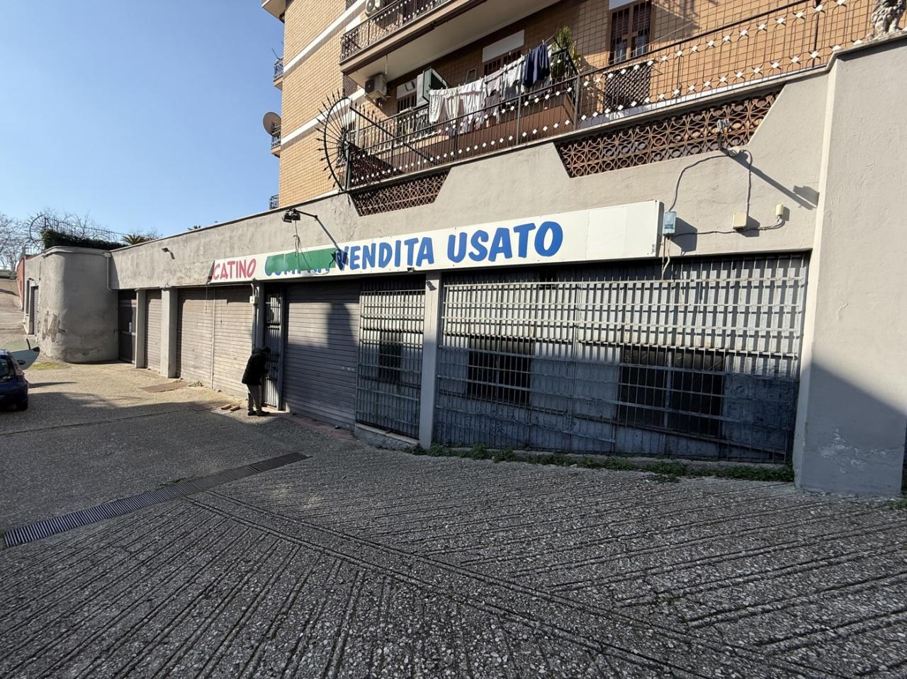Vendita Negozio, Roma foto