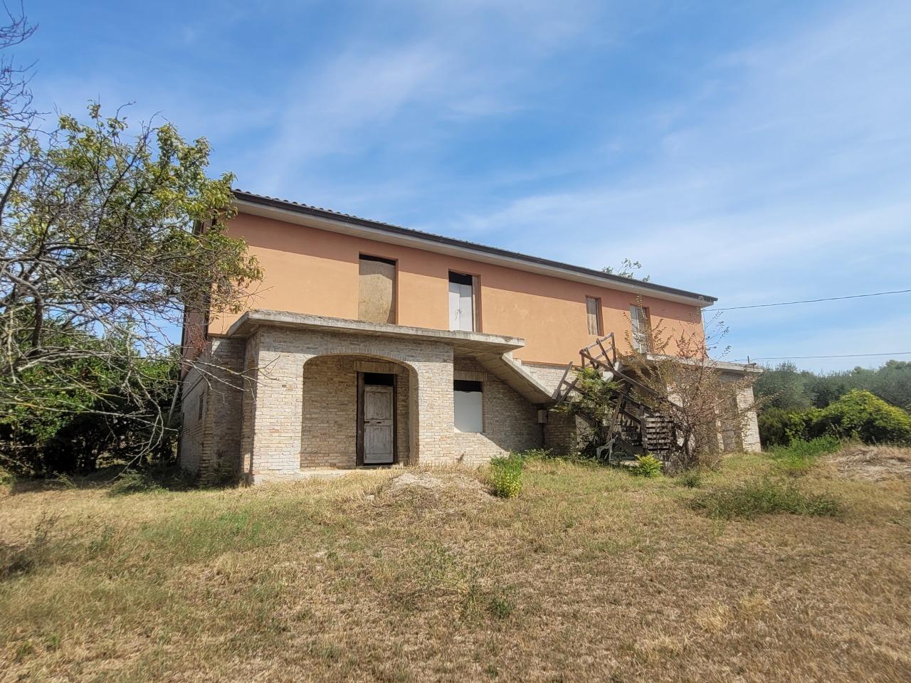 Vendita Multivani, Montecosaro foto