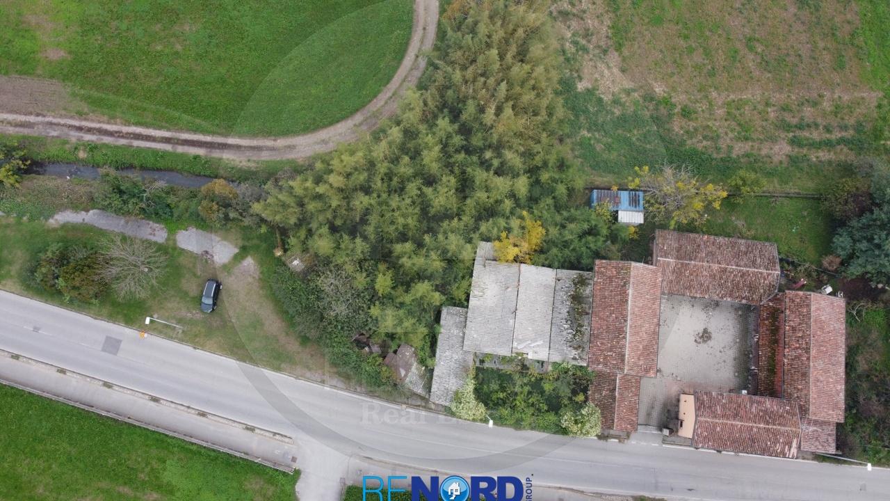 Vendita Quadrivani, Capergnanica foto