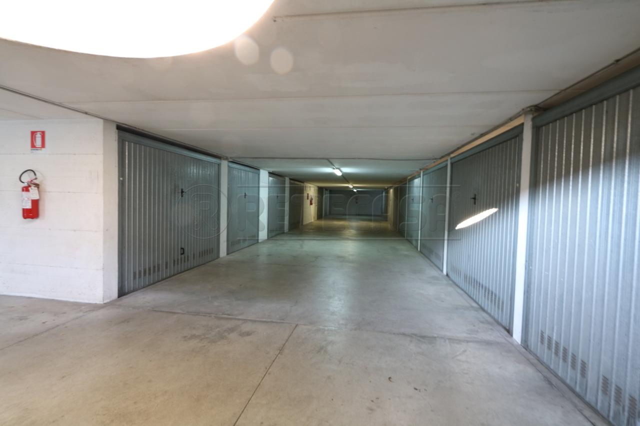 Vendita Garage , Vicenza foto