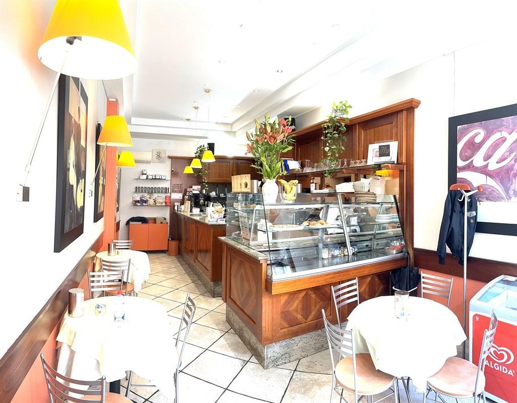 Vendita Bar, Monza foto