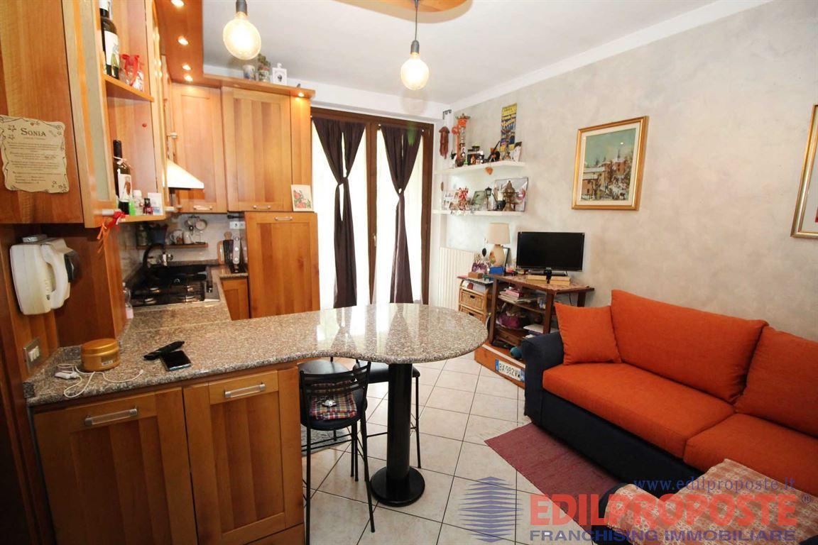 Vendita Appartamento, Cogliate foto