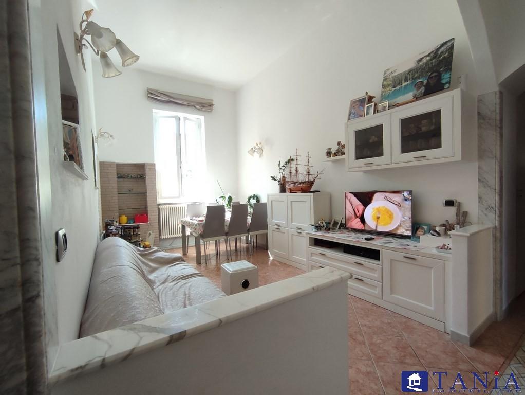 Vendita Quadrivani, Carrara foto