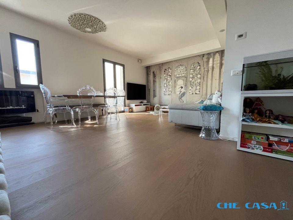 Vendita Trivani, Riccione foto