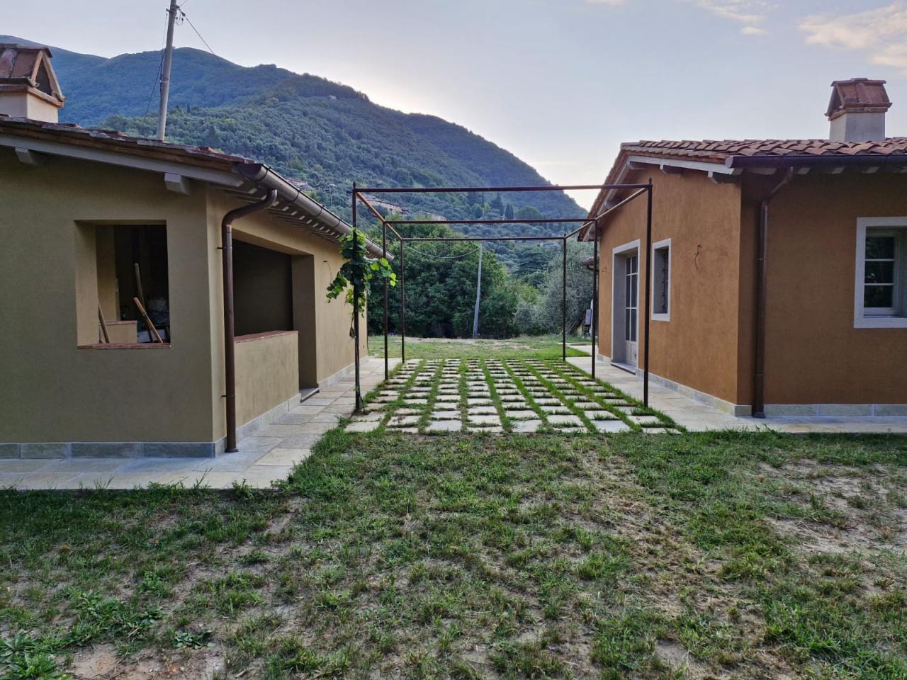 Vendita Quadrivani, Camaiore foto