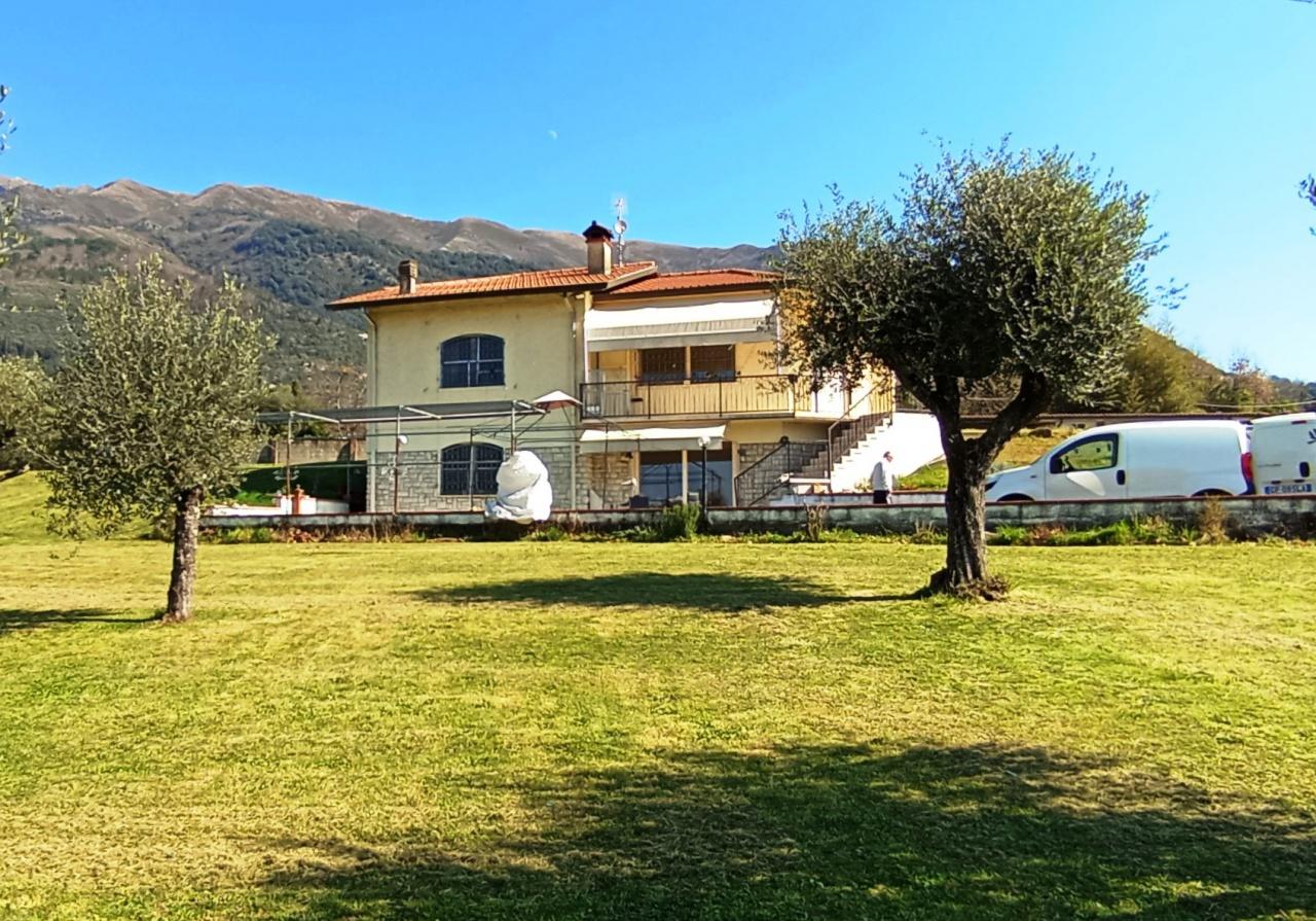 Vendita Eptavani, Camaiore foto