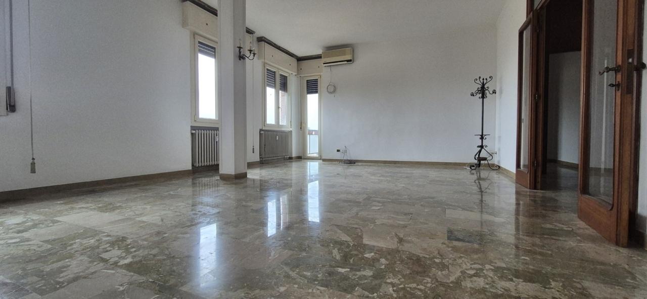 Vendita Pentavani, Modena foto