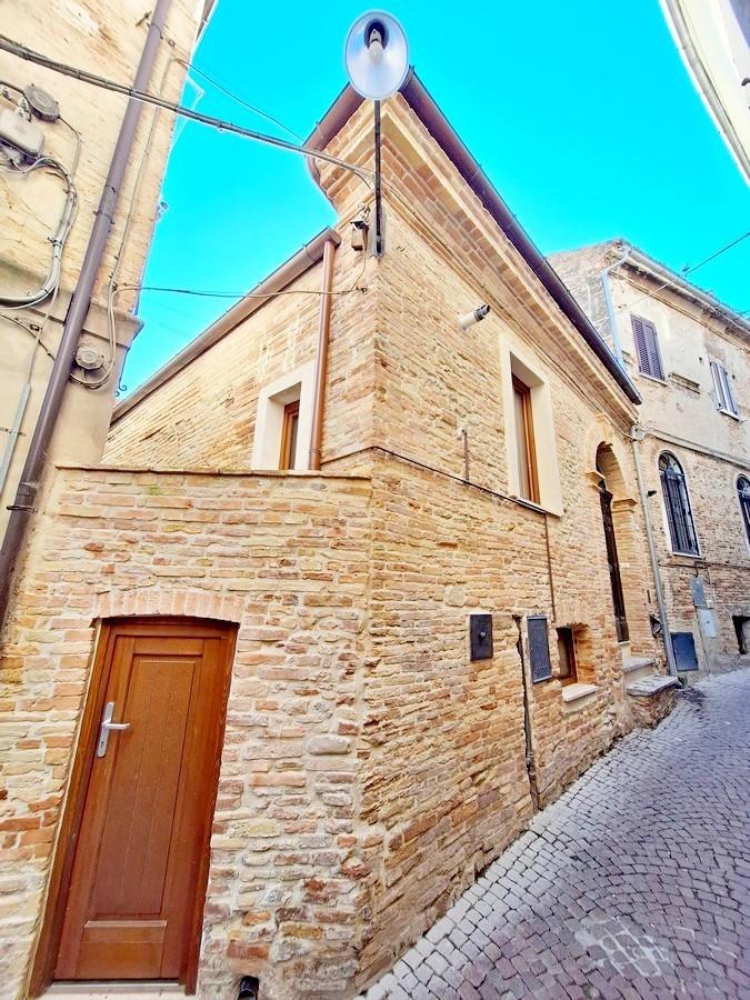 Vendita Esavani, Penne foto