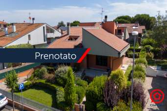 Vendita Pentavani, San Mauro Pascoli Vendita Pentavani, San Mauro Pascoli
