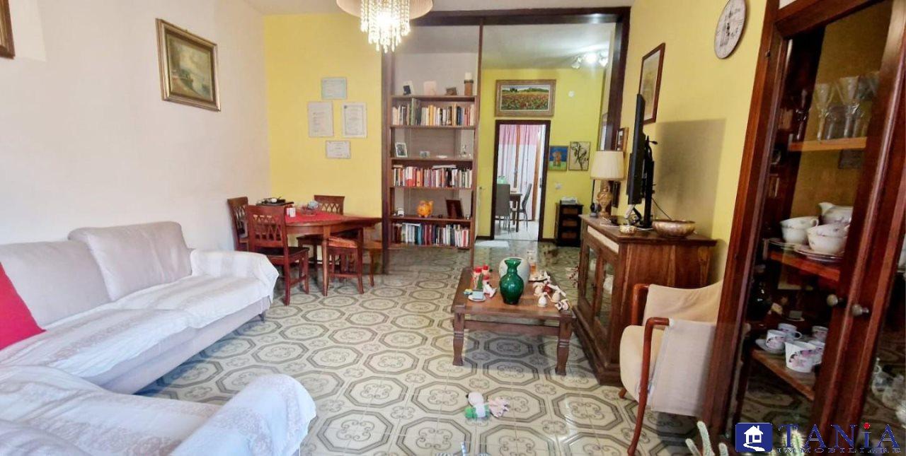 Vendita Quadrivani, Carrara foto