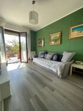 Rent Four rooms, Sanremo