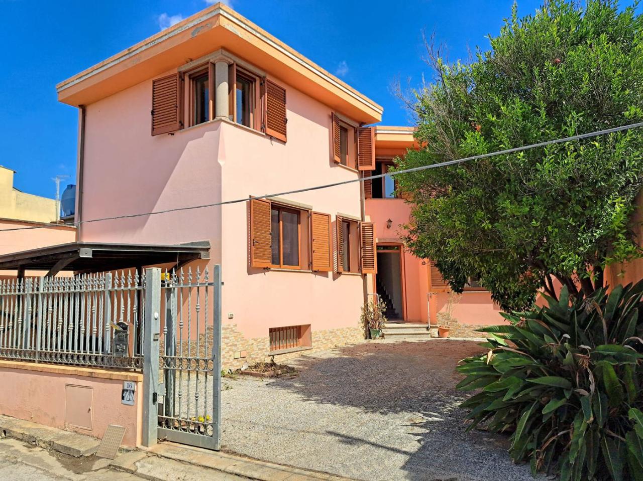 Vendita Casa indipendente, Sanluri foto