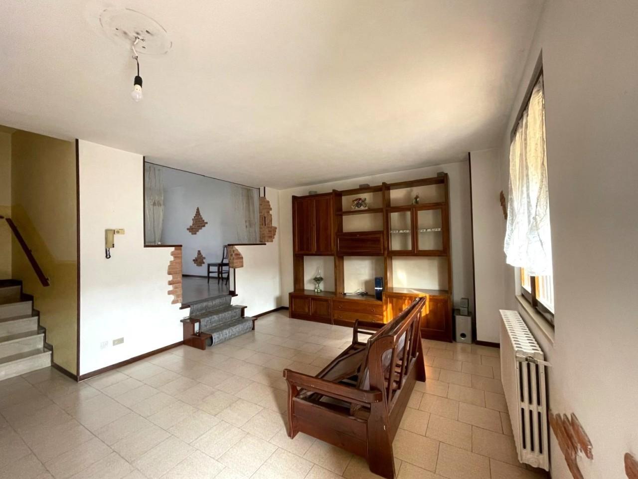 Vendita Quadrivani, Chiari foto
