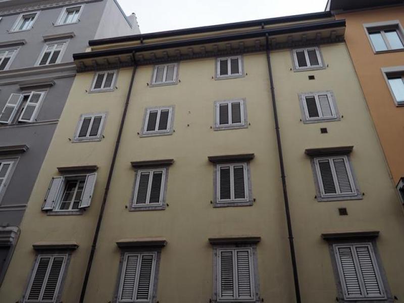 Vendita Bivani, Trieste foto