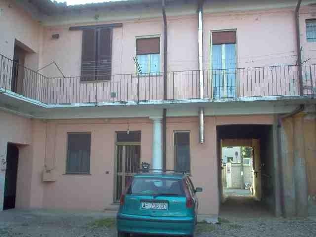 Affitto Casa Semindipendente, Bernate Ticino foto