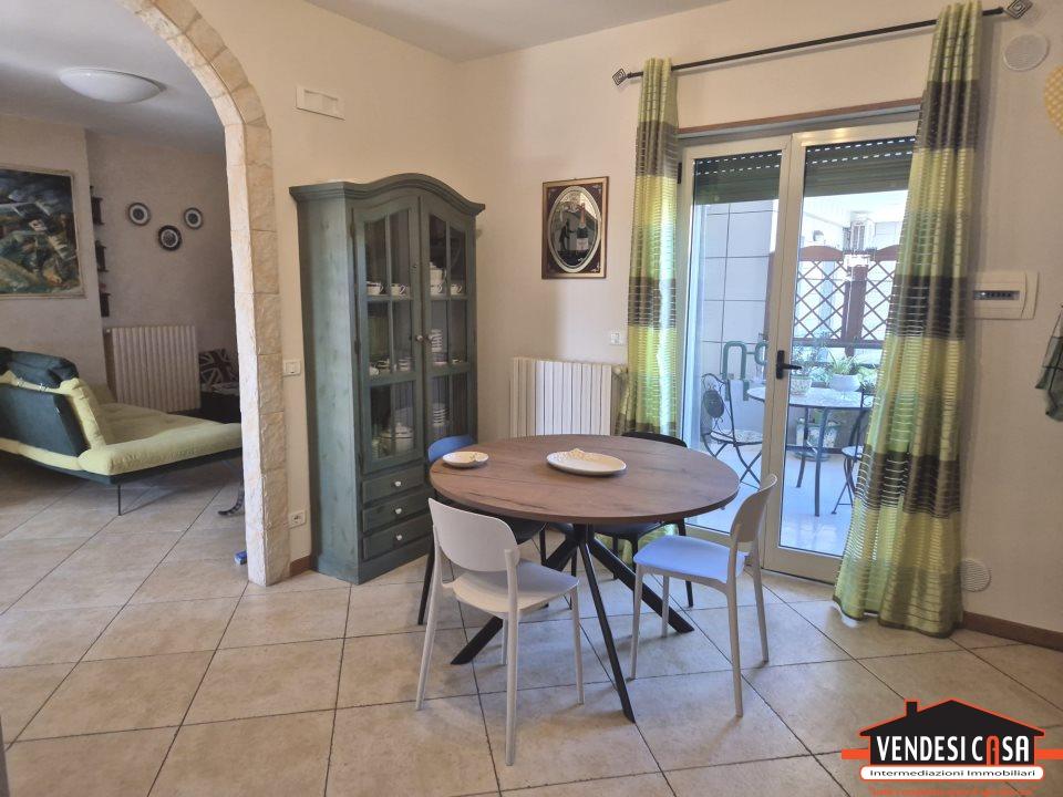 Sale Appartamento, Adelfia foto