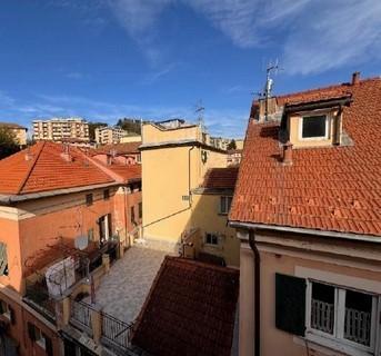 Vendita Pentavani, Genova foto