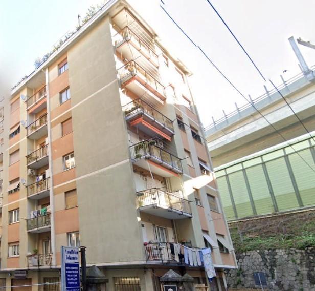 Vendita Eptavani, Genova foto