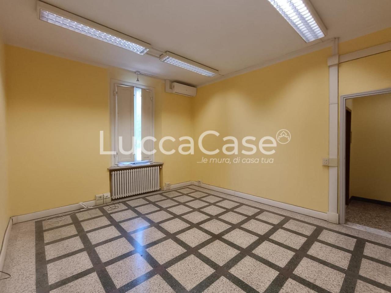 Affitto Ufficio, Lucca foto