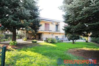 Vendita Villa, Cogliate Vendita Villa, Cogliate