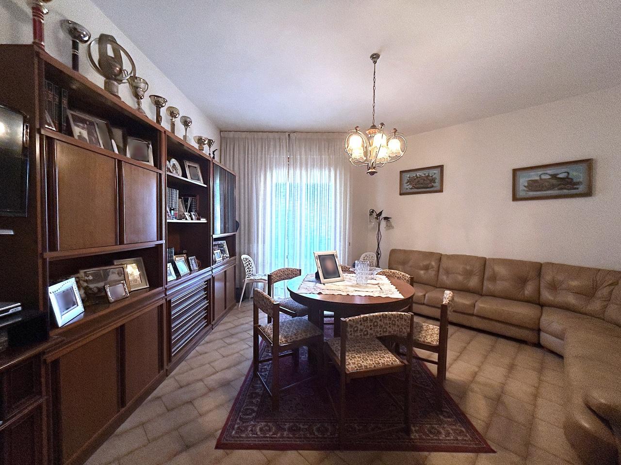 Vendita Quadrivani, Signa foto