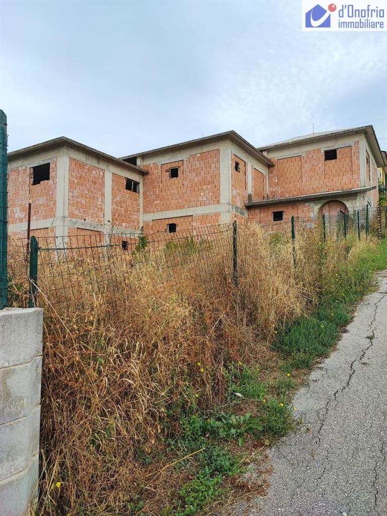 Vendita Villa, Busso foto
