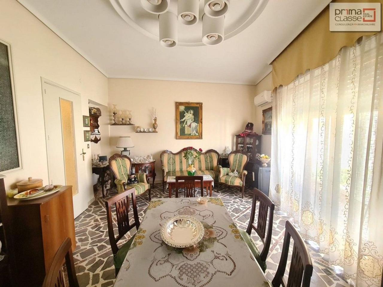 Vendita Quadrivani, Comiso foto