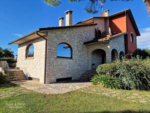 Vendita Multivani, Castiglione del Lago Vendita Multivani, Castiglione del Lago