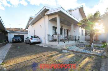 Vendita Villa bifamiliare, Limbiate Vendita Villa bifamiliare, Limbiate