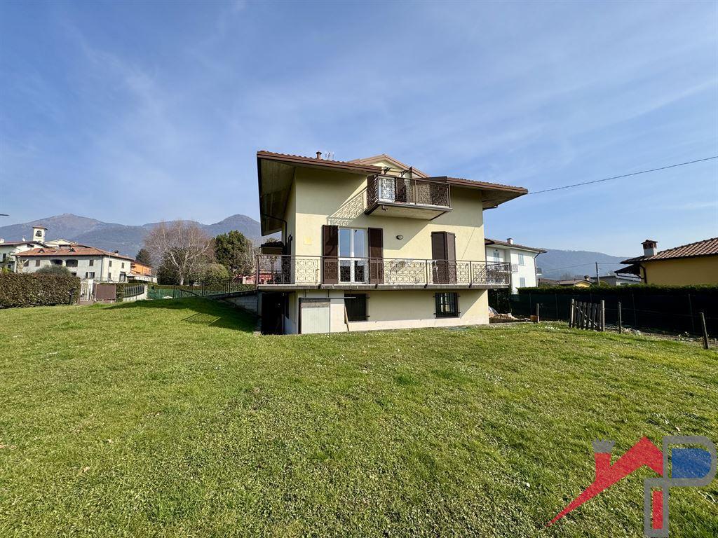 Vendita Villa, Caprino Bergamasco foto