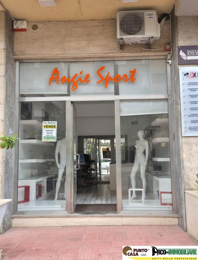 Vendita Negozio, Palermo foto
