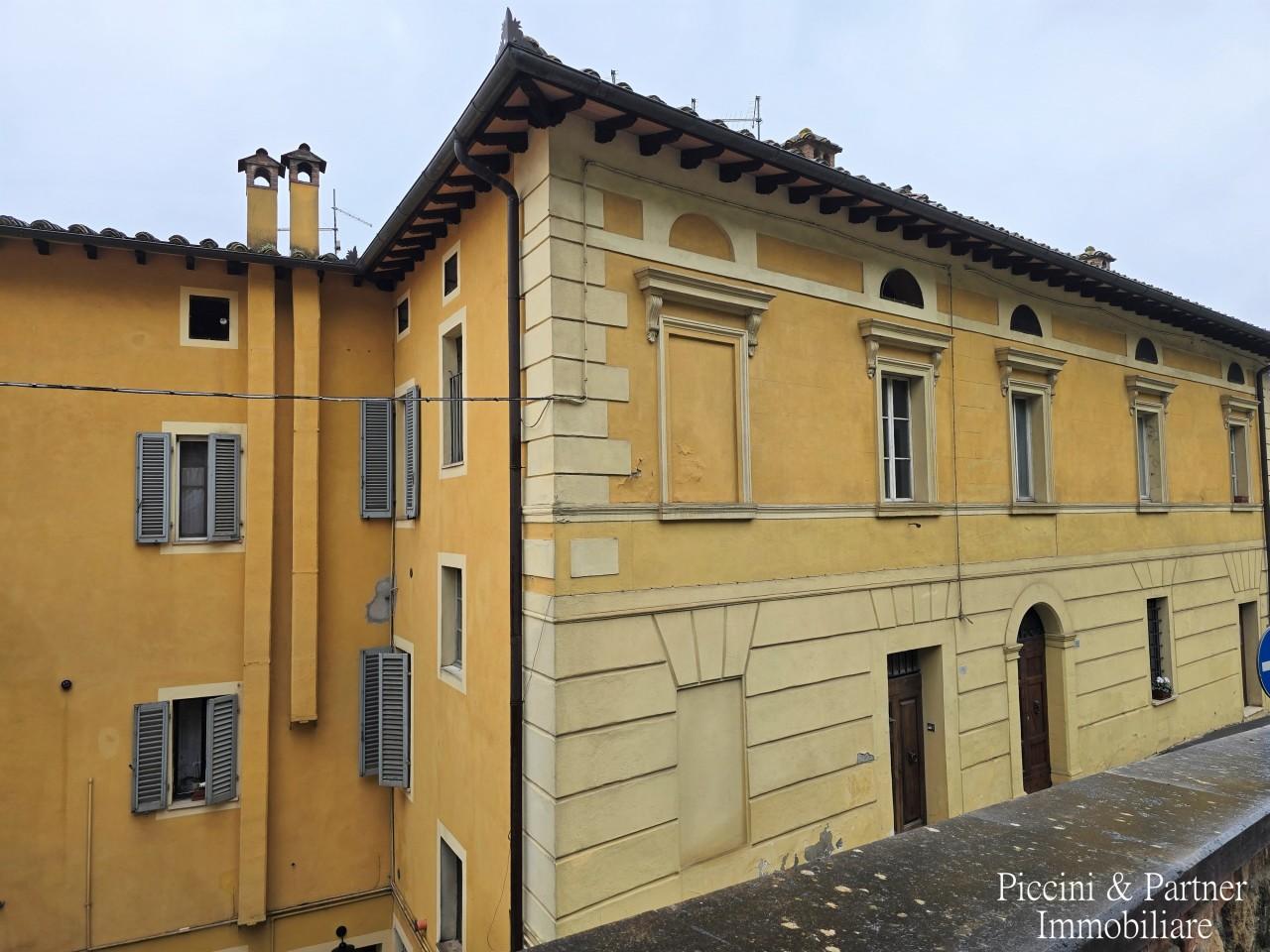 Vendita Pentavani, Chiusi foto