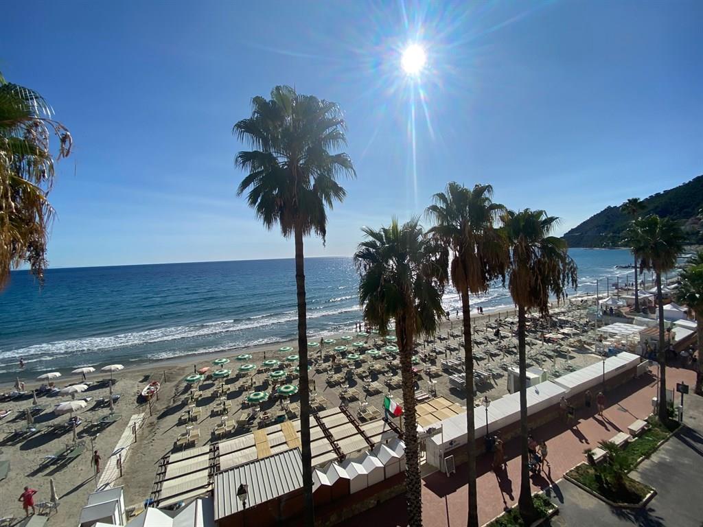 Vendita Pentavani, Laigueglia foto